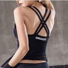 Sleeveless Crossback Sports Top / Cropped Yoga Pants / Set