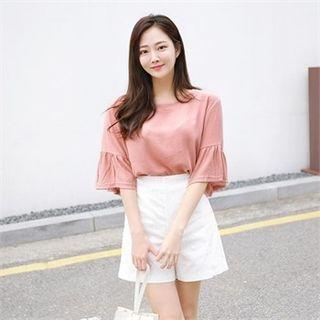 Round-neck Frilled 3/4-sleeve Top