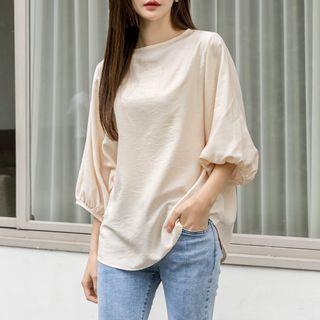 Button-back Balloon-sleeve Blouse