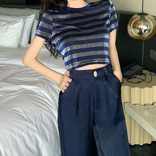 Short-sleeve Striped T-shirt / Straight Leg Pants
