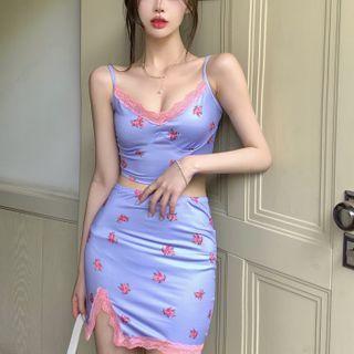 Floral Print Cropped Camisole Top / Pencil Skirt