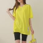 V-neck Patched T-shirt