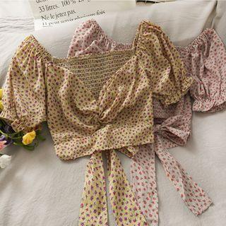 Short-sleeve Ribbon-back Floral Crop Top