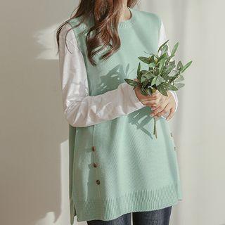 Button-detail Slit-side Vest