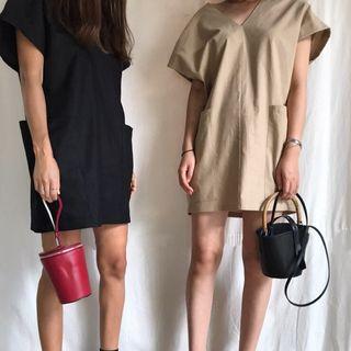 Pocket Front V-neck Dress