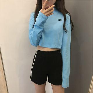 Lettering Long-sleeve Crop Top / Striped Shorts