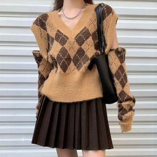 Argyle Cardigan / Mini A-line Pleated Skirt