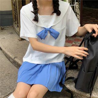 Set: Short-sleeve Bow Tie Blouse + Pleated Mini Skirt