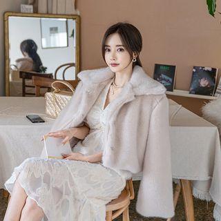 Collared Short Faux-fur Jacket