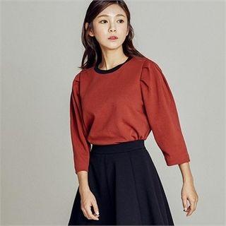3/4-sleeve Zip-back Top
