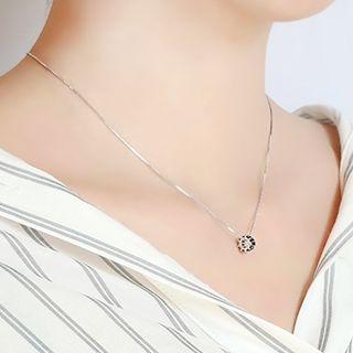 Mini Pendant Necklace