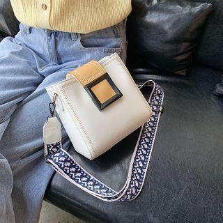 Contrast Color Wide Strap Crossbody Bag
