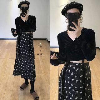 V-neck Drawstring-side Velvet Cropped T-shirt / Floral Polka Dot Midi Skirt