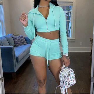 Set: Zip Hoodie + Hot Pants