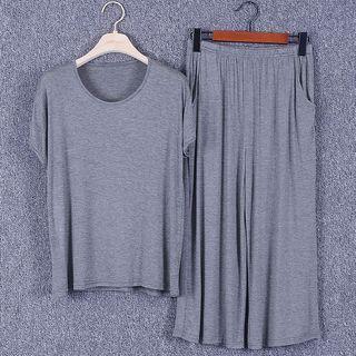 Set: Short-sleeve U-neck Top + Long Pants / Cropped Pants