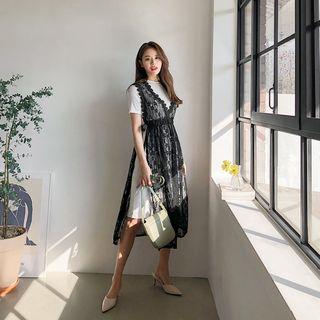 Set: T-shirt Dress + Lace Pinafore Dress