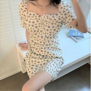 Short-sleeve Flower Print Mini Sheath Dress Purple Flower Print - White - One Size