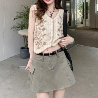 Sleeveless Flower Embroidered Knit Top / Pocket Detail A-line Skirt