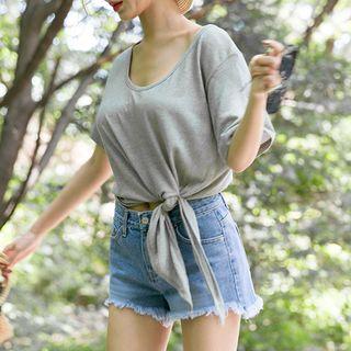 Round-neck Tie-waist Top