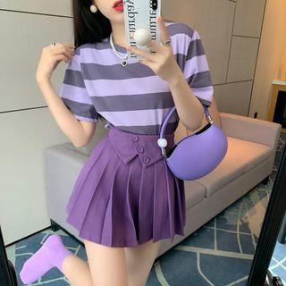 Striped T-shirt / Pleated Mini A-line Skirt