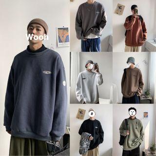 Round Neck Letter Embroidered Sweatshirt