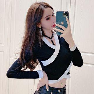 Contrast Trim Crop Knit Top