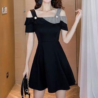 Short-sleeve Cold Shoulder Striped Panel Midi A-line Dress