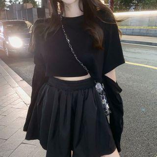 Detachable-sleeve Plain T-shirt