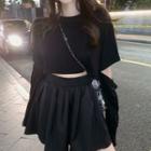 Detachable-sleeve Plain T-shirt