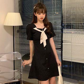 Ribbon Short-sleeve A-line Dress