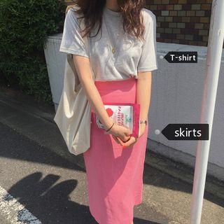 Short Sleeve Plain Tee / Plain A-line Skirt