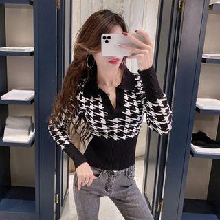 Collared Houndstooth Cropped Knit Top