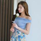 Short-sleeve Off-shoulder Top / Floral Midi A-line Skirt