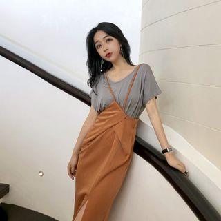 Short-sleeve T-shirt / Suspender Midi Skirt