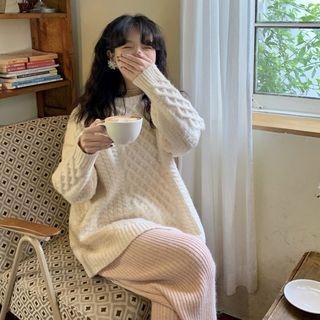 Chunky Knit Sweater / Wide-leg Knit Pants