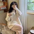 Chunky Knit Sweater / Wide-leg Knit Pants