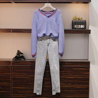 Set : Plain V-neck Long-sleeve Sweater + Jeans