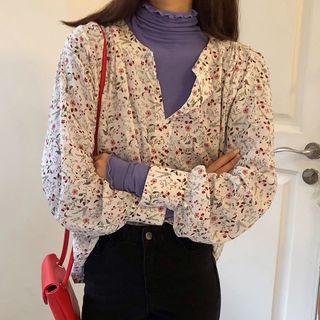 V-neck Floral Blouse / Turtleneck Long-sleeve T-shirt