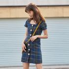 Short-sleeve Square Neck Single Breasted Plaid Dress