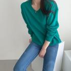 V-neck Dip-back Loose-fit Pullover