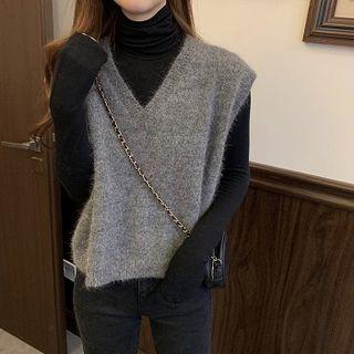 Plain Turtle-neck Long-sleeve Top / Plain V-neck Knit Vest