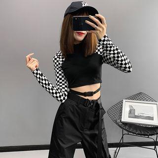 Buckled-hem Checked Crop T-shirt