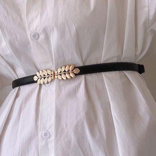 Leaf Buckled Faux Leather Slim Belt