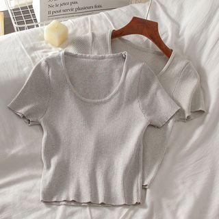 Short-sleeve U-neck Knit Top