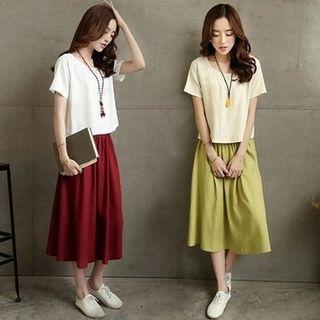 Set: Short-sleeve Plain T-shirt + Midi A-line Skirt