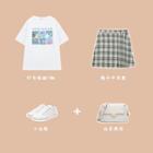 Printed Elbow-sleeve T-shirt / Plaid Mini A-line Skirt
