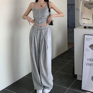 Cropped Camisole Top / Baggy Sweatpants