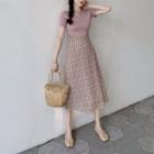 Short-sleeve T-shirt / Floral Chiffon A-line Midi Skirt