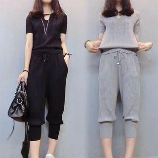 Set: Cut-out Short-sleeve T-shirt + Cropped Harem Pants