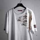 Wolf-printed Stitched T-shirt (white)